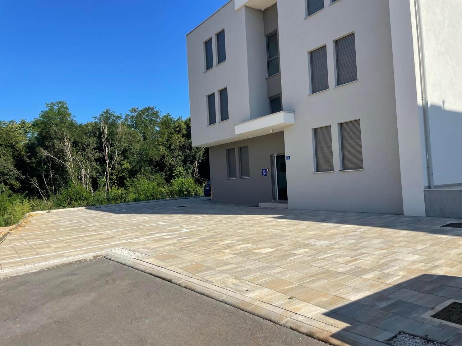 Baden Resort Basanija, Umag-With Sea View, Parking And 300M From The Beach Zewnętrze zdjęcie