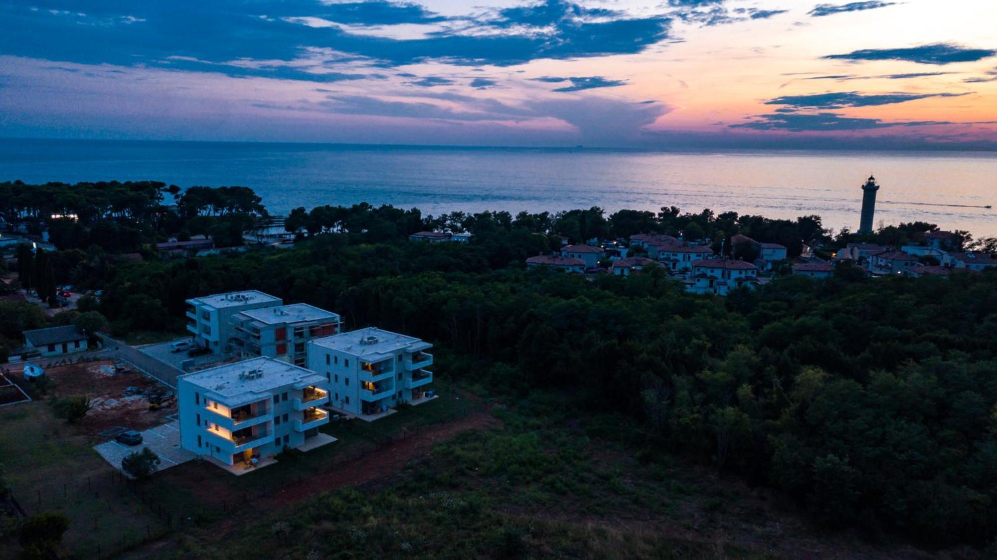 Baden Resort Basanija, Umag-With Sea View, Parking And 300M From The Beach Zewnętrze zdjęcie